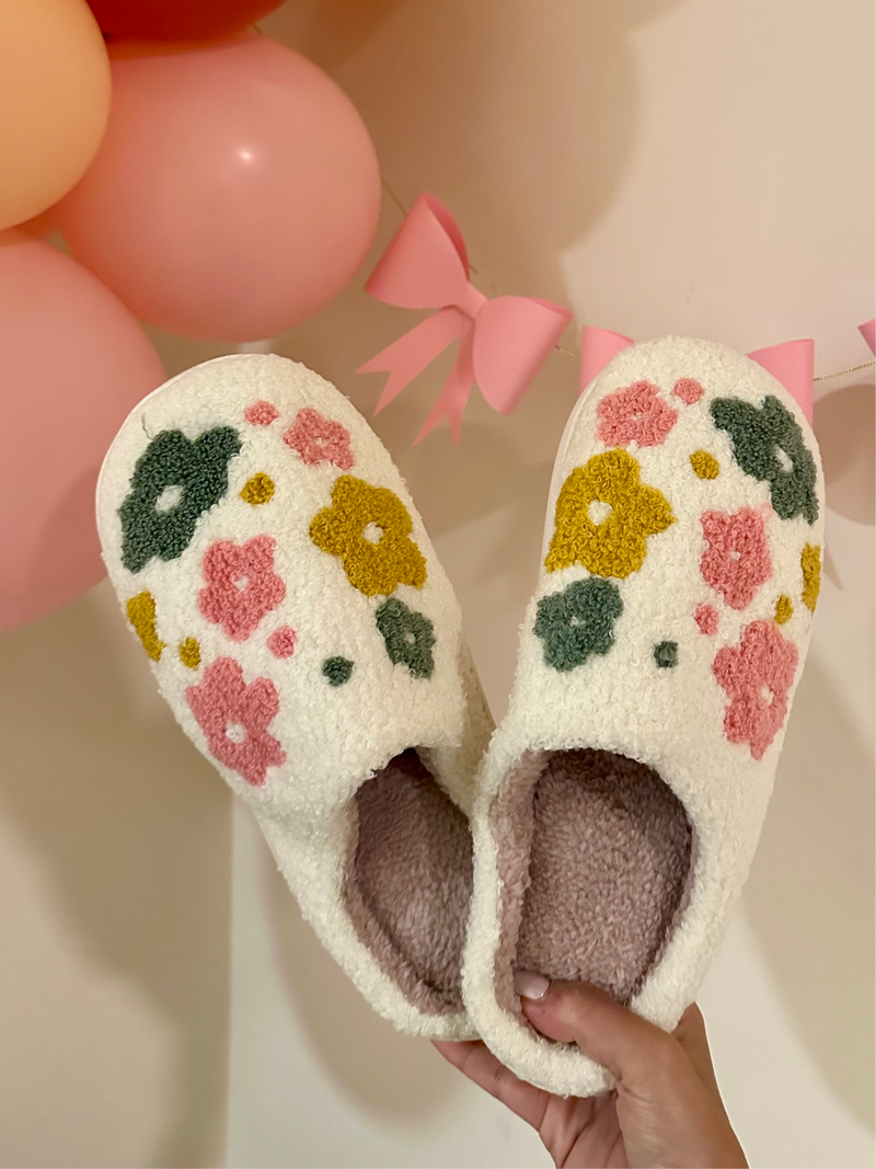 Flower Pattern Slippers