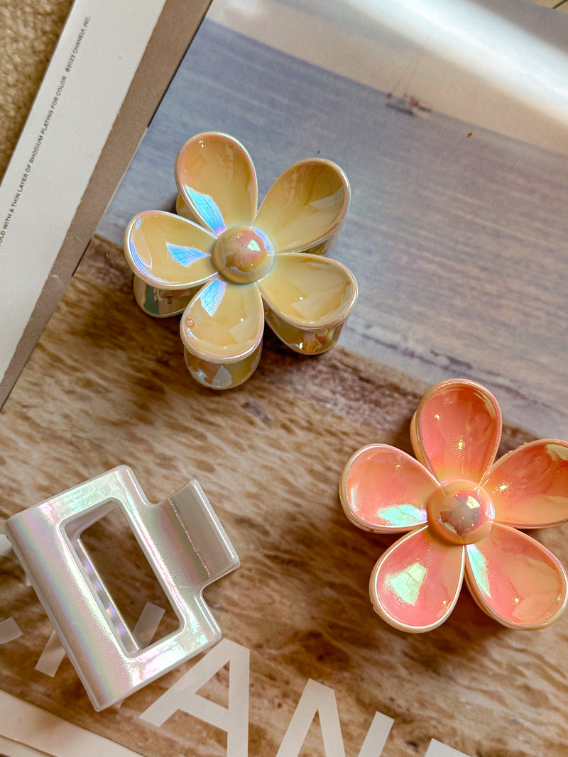 Iridescent Claw Clips | Flower & Square