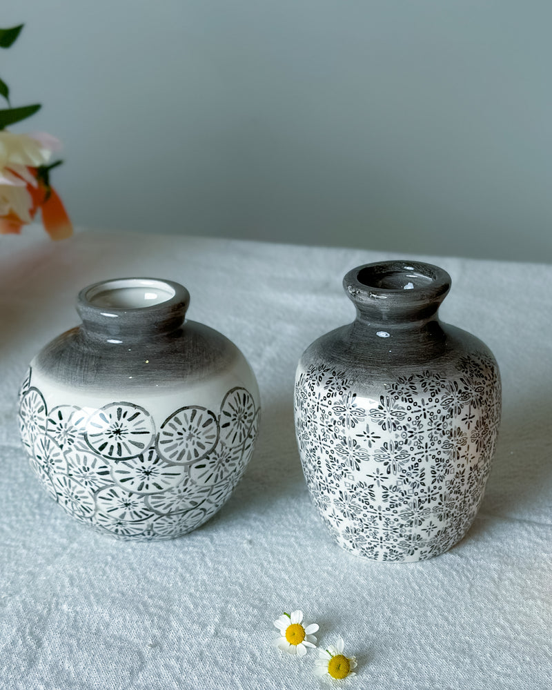 Grey Patterned Vase (2 Sizes)